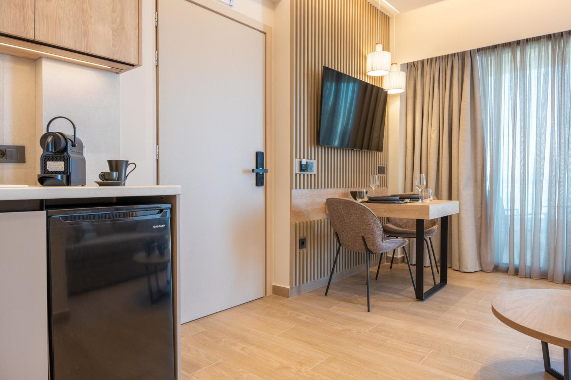Esthisea Suites Kalamata Exteriör bild